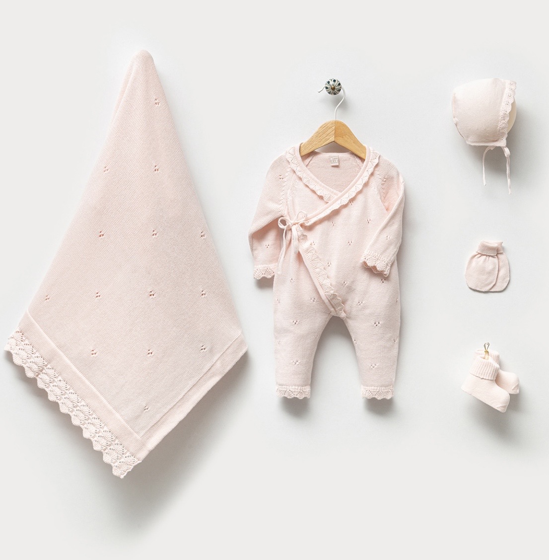 100% Knitted Cotton Pink Color 5-Pieces Hospital Set